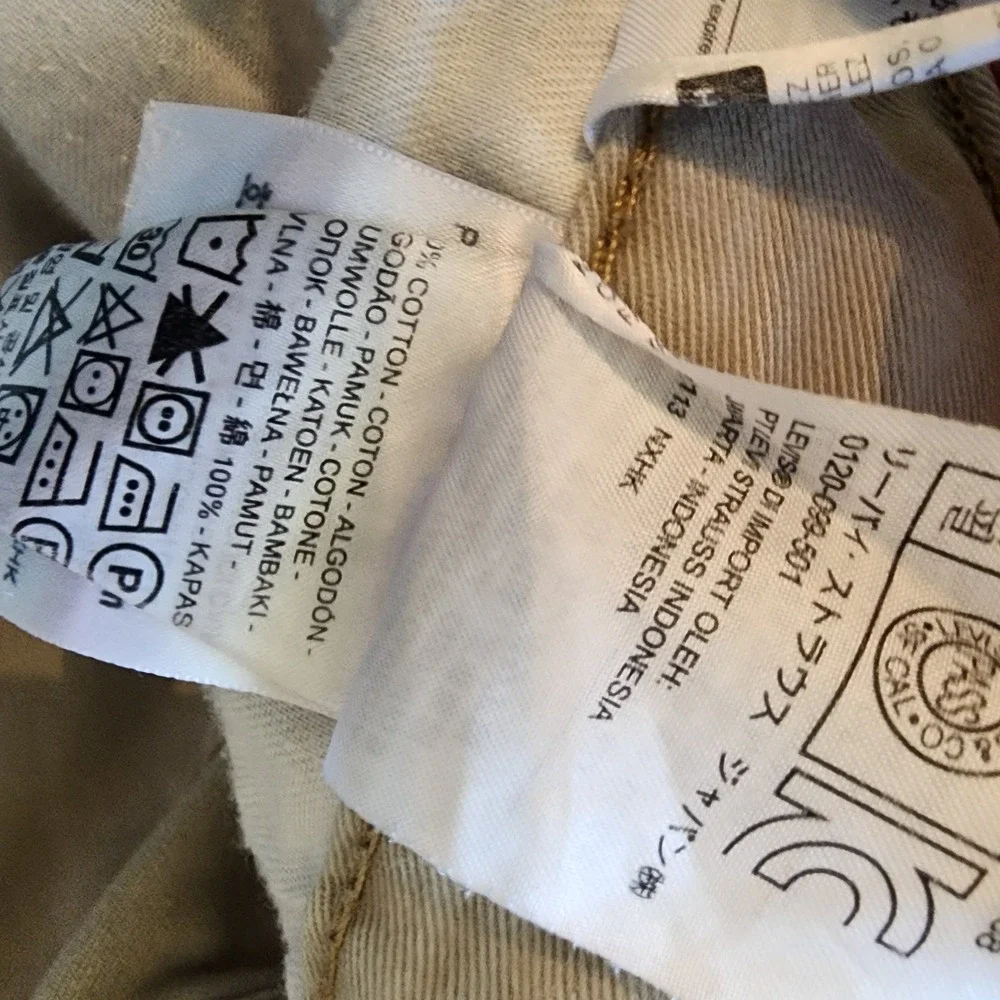 Levis Jeans Men's 33x31 Beige‎ Khaki Cotton Straight Fit Lightweight White Tag